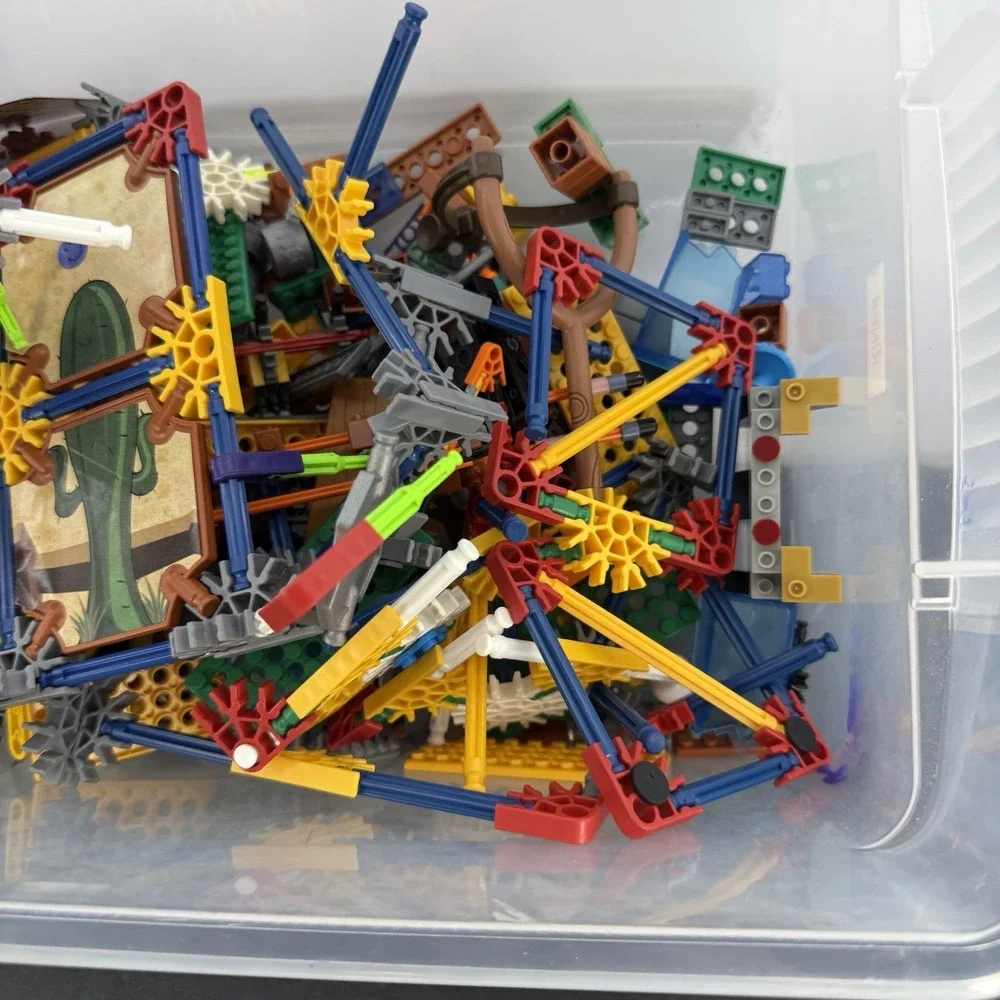 K'NEX KRE-O Building Toy Parts Lot Figures Plants Zombies Dungeons Dragons Mixed
